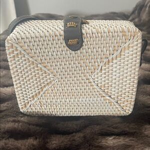 Elegant Woven Crossbody Bag in Tan and Black